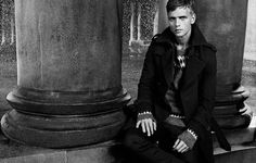 burberry-black-label-fw2012-3 #white #clothes #black #burberry #and #fashion #man