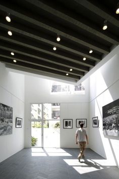 Gallery House by Lekker Design #interior #bright #gallery #house #design #art #lekker #light