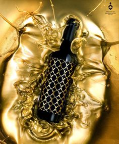 Arrepiado Collection Wine #pattern #bottle #packaging #label #wine #gold