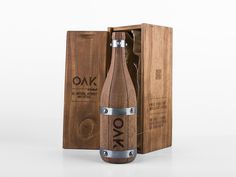 OAK wine. By Grantipo & La Despensa #packaging #oak #wine