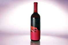 No, proyecto final de ESDI | Ciscu Design #bottle #packaging #photo #wine #photography