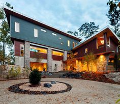 Sustainable Modern Residence Overlooking Lake Michigan: The M-22 House #lake #architecture #michigan #modern