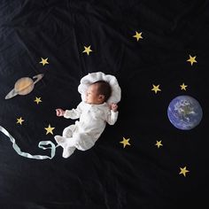 A Mom Stages Her Baby in Imaginative Scenes – Fubiz™ #photography #baby