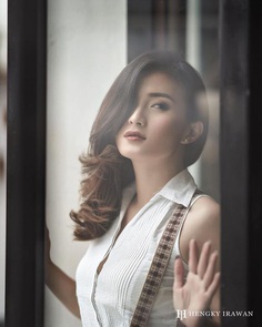 Gorgeous Beauty Portrait Photography by Hengky Irawan