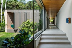 Dos Cajueiros House / Terra Capobianco + Architects Gallery