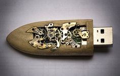 Steampunk Memory Keys from back2root #memory #usb #steampunk #wood #brass #cog