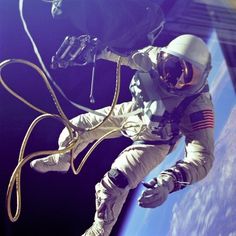 NTHN blog #tethered #astronaut #space #nasa