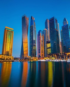 Colorful and Majestic Cityscapes of Dubai by Christopher Wölner-Hanssen