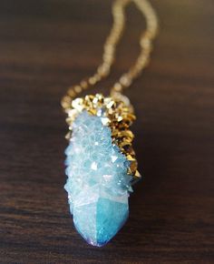 Pinned Image #blue #diamond #neclace #gold