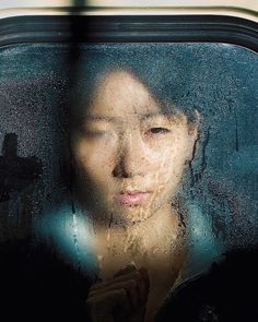 Photographs of Compressed Tokyo Metro Passengers by Michael Wolf | Art Sponge #photography #portrait