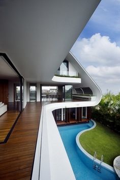 Looks like good Siglap House by Aamer Architects #pool #aamer #architecture