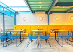 Yelo Eatery – Pop Interiors with Modern Industrial Vibe
