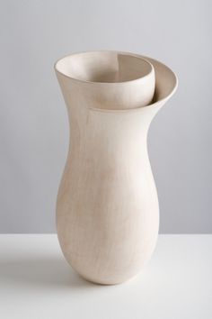 Tina Vlassopulos' pots #design