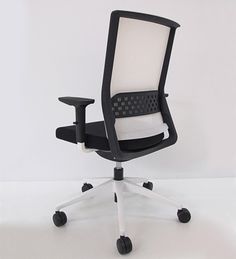 STAY office chair by Alegre Industrial Studio #chair #design #minimalism #minimal #minimalist