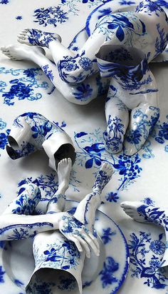 Porcelain Tattoos by Kim Joon #sculpture #joon #porcelain #kim #tattoos #broken #blue