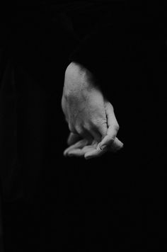 A well traveled woman #photo #couple #hand #love