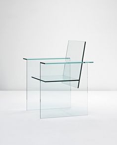 The Choicest Hops #modern #clear #japan #glass #70s #chair