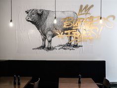Bó burger and fries culinary food branding corporate design interior architecture by Hopa studio poland mindsparkle mag gold golden black g
