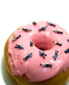 Wyniki Szukania w Grafice Google dla http://1.bp.blogspot.com/ HN XCDHeJE0/Tca_U1Ym3pI/AAAAAAAAACs/4AG3LrkTo70/s1600/funny food photos morni #pink #donut #sweet #people
