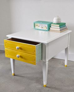 Poppytalk: Before and After: Vintage Side Table with Dipped Tips #drawer #diy #furniture #pattern