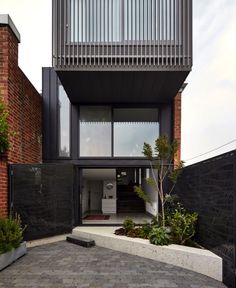 Fitzroy House by Julie Firkin Architects