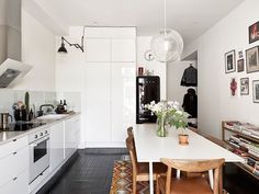 Wood, white and black in a warm mix emmas designblogg #interior #design #decor #deco #decoration