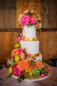 FLORAL WEDDING CAKE - floral cakes,