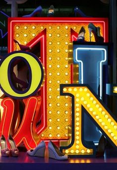 check-me-out.co.uk #circus #neon