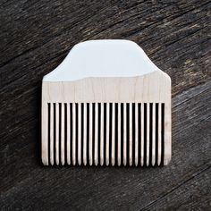 Vanilla Dip Beard Comb