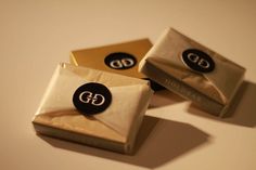 Goldbar Bubblegum on the Behance Network #sjaakboessen #packaging #gold #bubblegum #goldbar