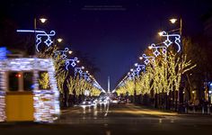 Spectacular Atmosphere Of Christmas In Budapest by Rizsavi Tamás