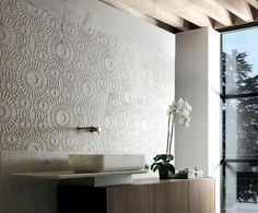 Delicate Marble Cladding – Rondo and Merletto by Kreoo - #bath, #interior, #decor, #wallcoverings, #walls, #walldecor,