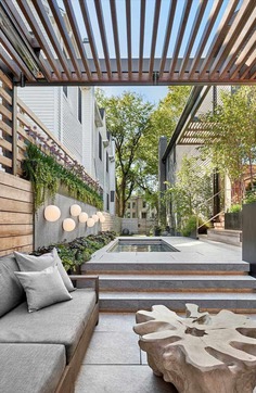 Outdoor Space for Relaxing and Entertaining / dSPACE Studio