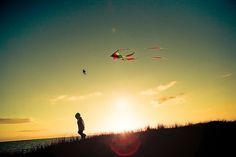 The Inspiration Stream | Veerle's blog 3.0 - Webdesign - XHTML CSS | Graphic Design #sunset #photography #kite