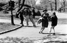 billeppridgeskateboardinginnyc_05.jpeg #b&w #oldschool #skateboard #1960s #york #nyc #new