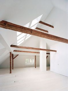 1_tumblrlfg4ccd8ki1qau50i.jpg (471×632) #interior #wood #loft