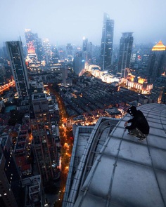 Cyberpunk Shanghai: Urban Photography by Victor Chiang