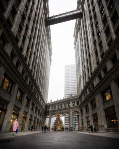 #citykillerz: Stunning Urban Scenes in Chicago by Erik Marthaler