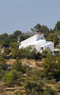 OHLAB Has Designed An Environmentally Low-Impact Home in Mallorca