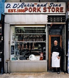 I vecchi negozi di New York negozi_nyc04 – Il Post #new #shop #york #typography