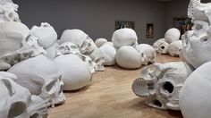 100 Fiberglass and Resin Skulls Fill a Room at the National Gallery of Victoria in Melbourne
