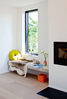 Decorating Ideas: 12 White Rooms with Pops of Color Photo #interior #design #decor #deco #decoration