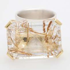 Design ring with rutile quartz