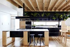 Wooden Box House by Moloney Architects - InteriorZine