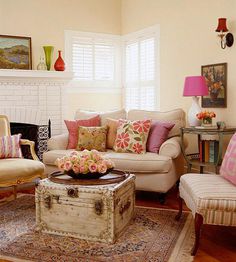 You can always be creative when it comes to designing your living room. Make use of old chests or interesting pieces from your attic. In thi