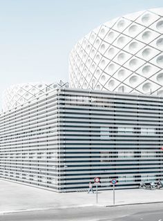 Geometry of Madrid Architecture by Joel Filipe