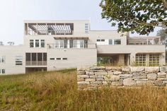 Fishers Island House is a Prefabricated Home Composed of Eight Lego-like Boxes 2