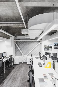 Office Design / IND Architects