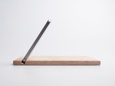 Groove Tablet by Bee9 #iphone #design #dock #minimal