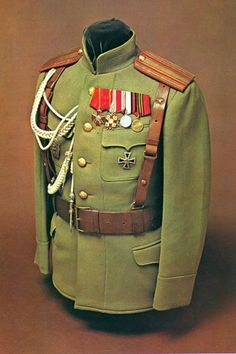 Mollo_Russian_Officers_Khaki_service_dress_jacket1.jpg (440×659) #awesomeness